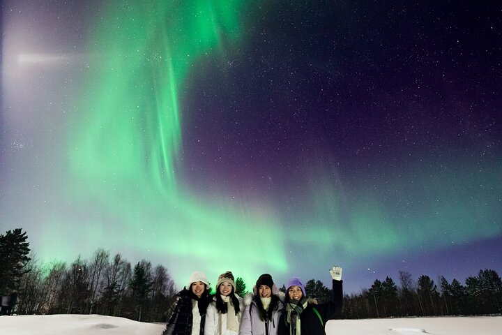 Rovaniemi: Northern Lights Pro Guaranteed - Unlimited Distance