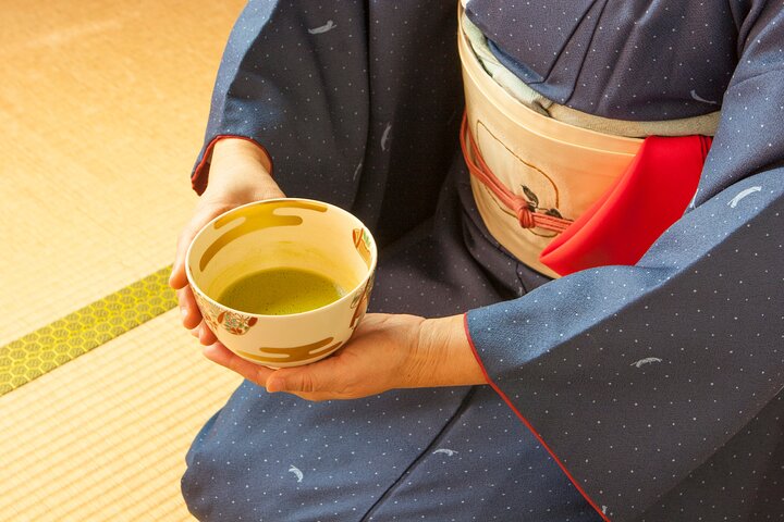 Kyoto Kiyomizu Tea Ceremony with Scenic Garden Views