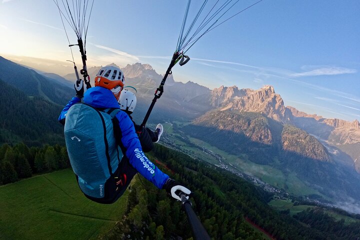 Private Paragliding Tandem flight Dolomites Alps Kronplatz