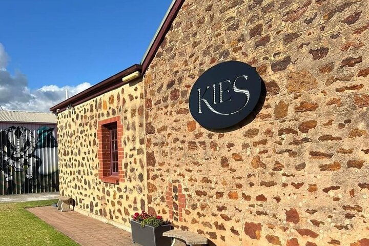 Barossa Valley Premium Wine Tasting Experience with Winery Lunch