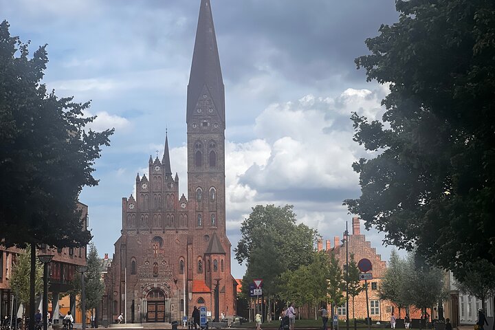 Escape the City Odense - City Walk with Puzzles