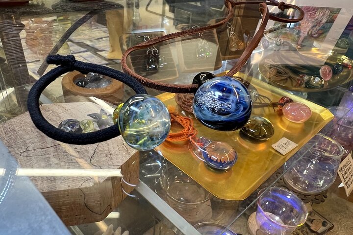 Glass Experience Studio: Craft Your Own Unique Accessories