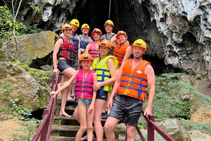 Paradise Cave & Dark Cave All-Inclusive 1-Day