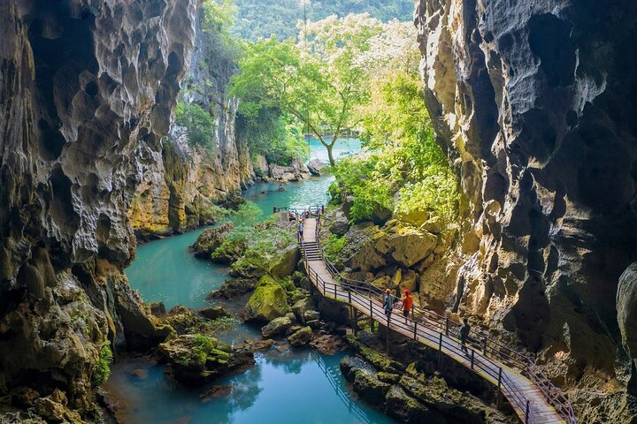 Paradise Cave & Dark Cave All-Inclusive 1-Day