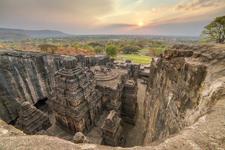 All-Inclusive 2 Night & 3 Days Tour : Ajanta, Ellora & Aurangabad