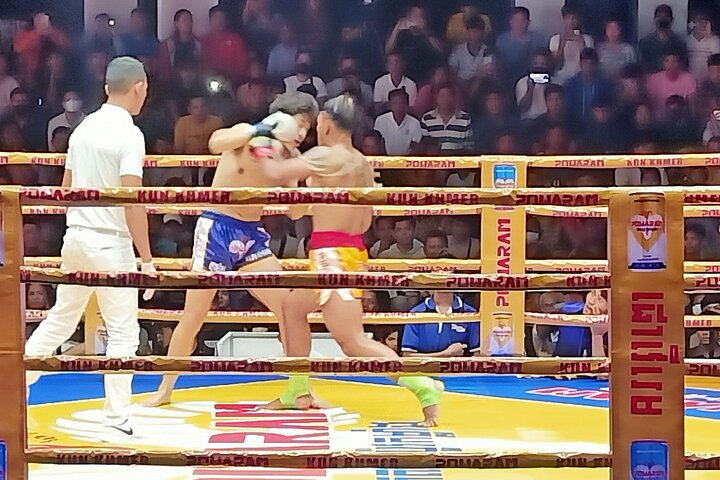 Watch Live Khmer Traditional boxing in Phnom Penh