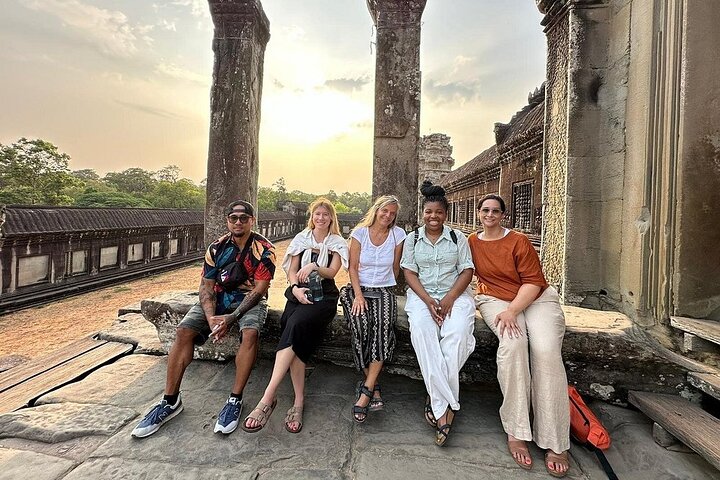 2 Days Exclusive Temple Highlights with Sunset and Sunrise Tour