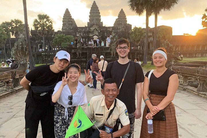 2 Days Exclusive Temple Highlights with Sunset and Sunrise Tour