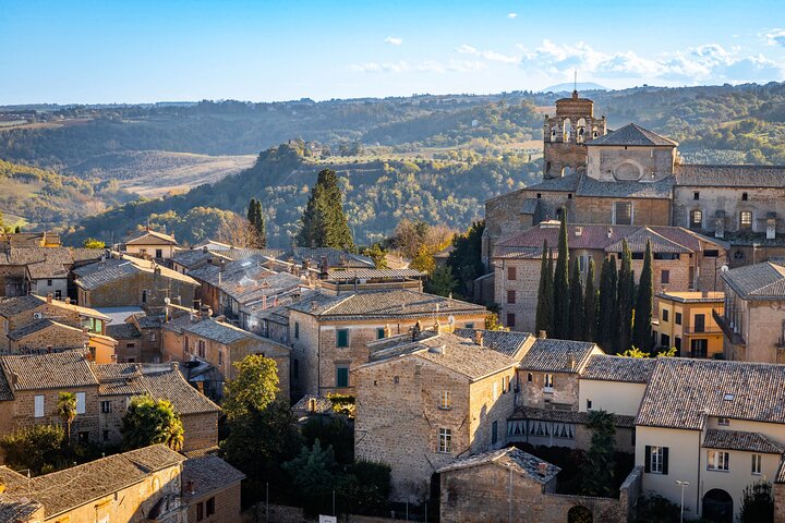 Orvieto and Civita di Bagnoregio from Civitavecchia - Private Tour