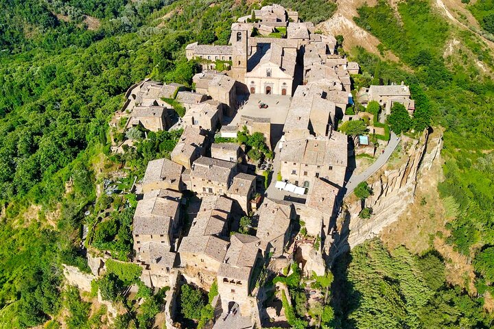 Orvieto and Civita di Bagnoregio from Civitavecchia - Private Tour