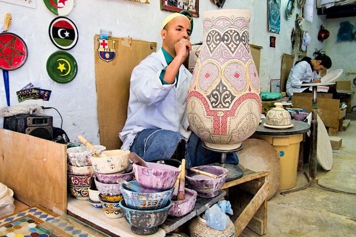 Full Day Tour in Fez with Lunch and Transfer to Casablanca