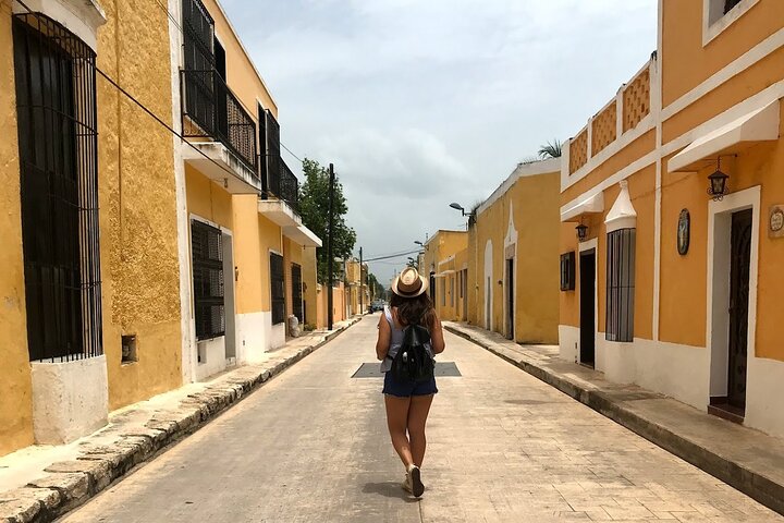 Merida : Chichen Itza, Izamal and Cenote with lunch and pick up