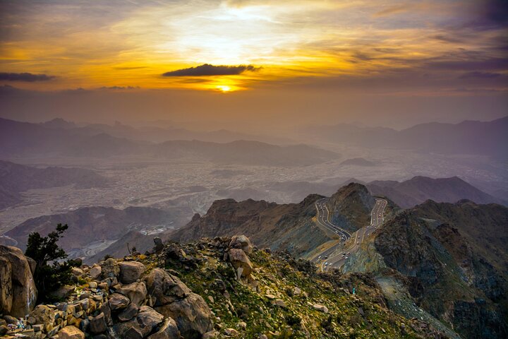 Embark On a Hiking Adventure in Taif