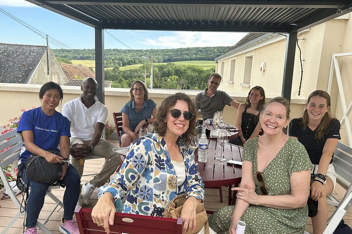 One Day Tour in Champagne with Lunch and Tasting