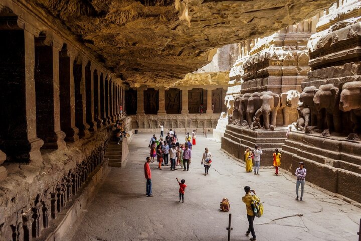 All-Inclusive 2 Night & 3 Days Tour : Ajanta, Ellora & Aurangabad