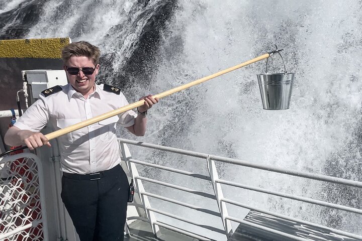Geiranger Fjord Tour with Waterfall Tasting