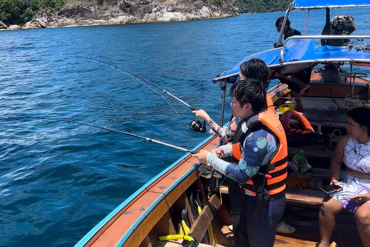 Private Experience with Fishing, Barbeque, Sashimi and Snorkeling