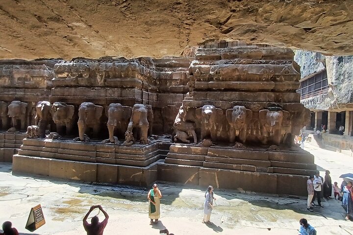 All-Inclusive 2 Night & 3 Days Tour : Ajanta, Ellora & Aurangabad