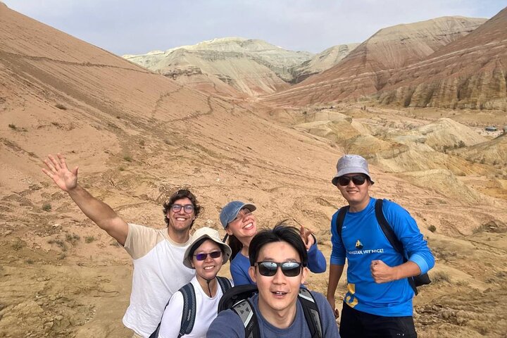 1-2 Days Singing dunes & Aktau mountains grouptour to Altyn Emel