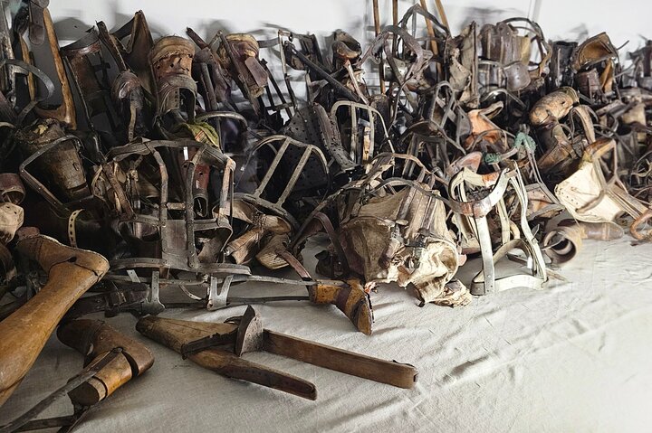 Krakow to Auschwitz Birkenau Guided Tour with Transfer and Ticket