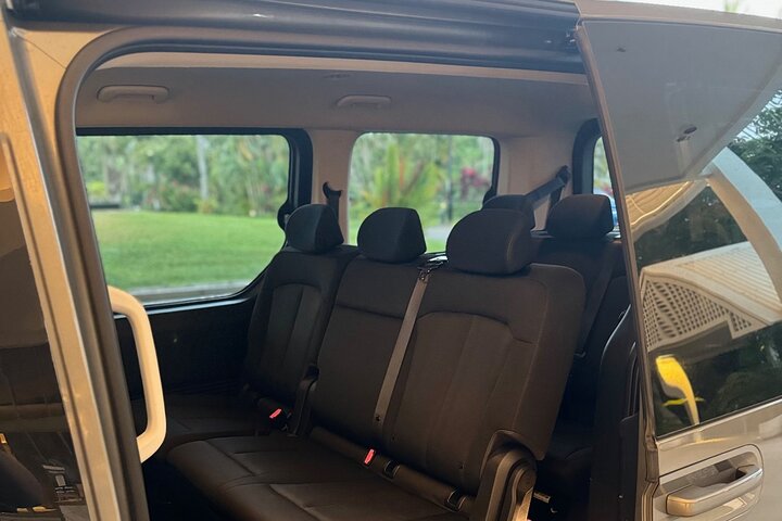 Private Transfer - Cairns Airport to/from Port Douglas