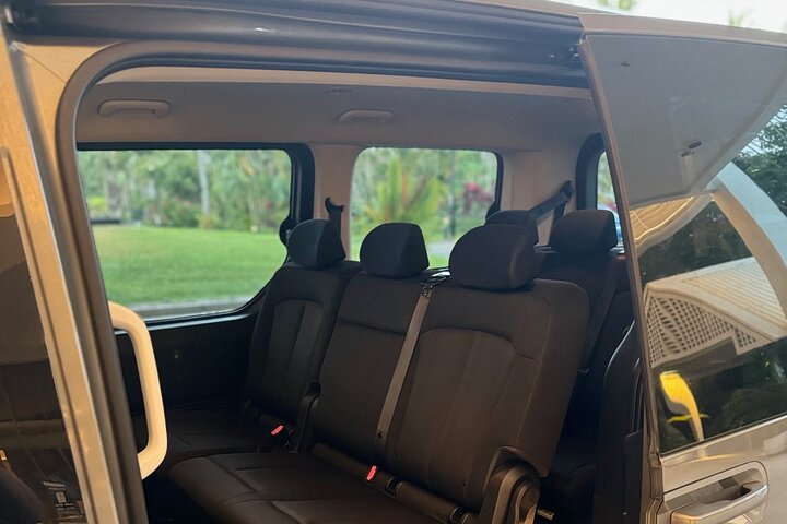 Private Transfer - Cairns Airport to/from Cairns CBD