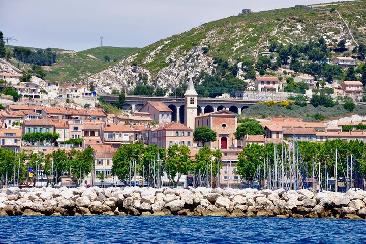 Sightseeing Tour of Marseille with a Private Driver