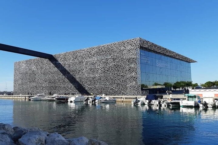 Sightseeing Tour of Marseille with a Private Driver