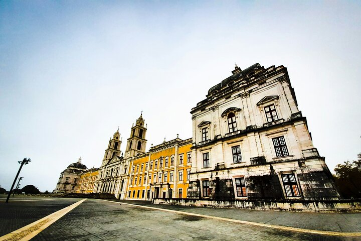 Lisbon Region Wine Tour: Mafra & Ericeira + Hotel Pick-Up