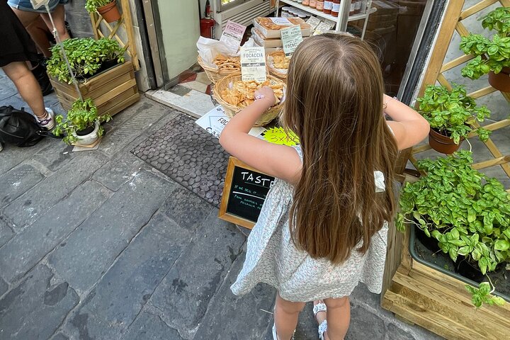 Genoa Food, Wine Tasting & History Walking Tour