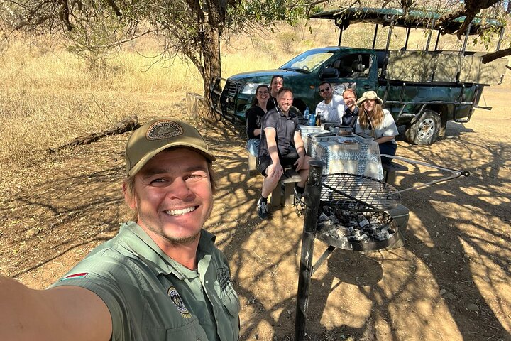 Hluhluwe-Imfolozi Park Half-day Big Five Safari Adventure