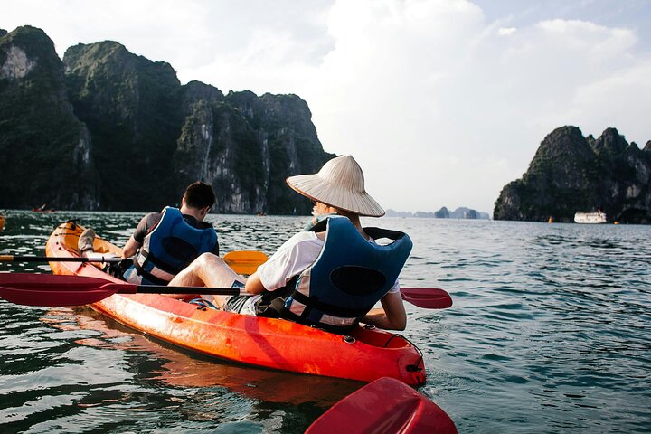 Halong Bay 5-Star Day Cruise-Titop Island, Cave, Jacuzzi & Buffet