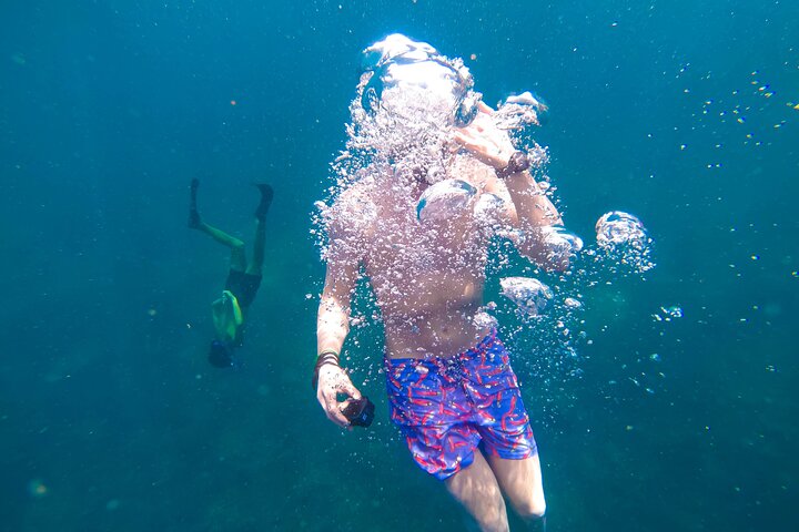 Snorkelling Trip 5 Island Tour Around Koh Tao and Koh Nang yuan