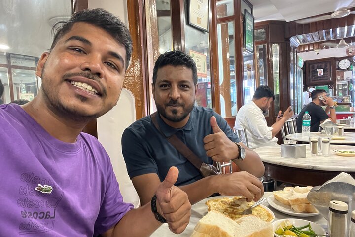 Private Mumbai City Tour with Guide and Transport