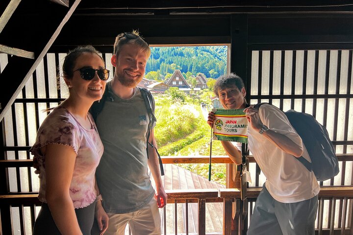 World Heritage Shirakawa-go Perfect Guided Tour from Kanazawa
