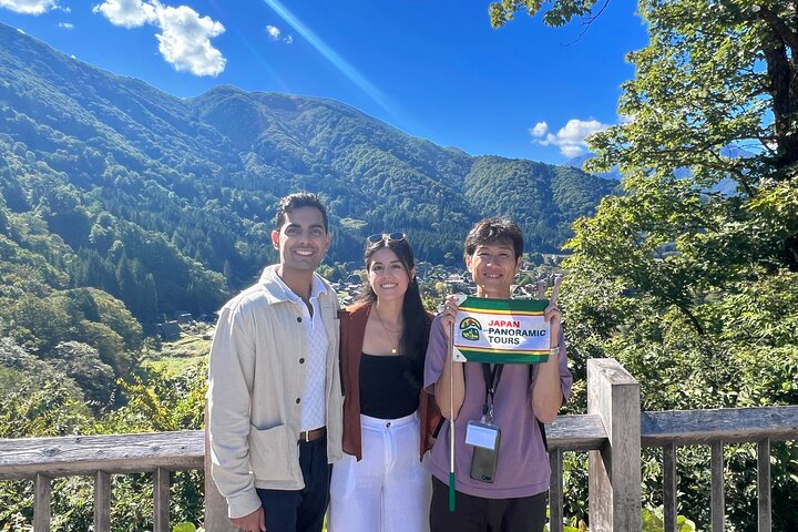 World Heritage Shirakawa-go Perfect Guided Tour from Kanazawa
