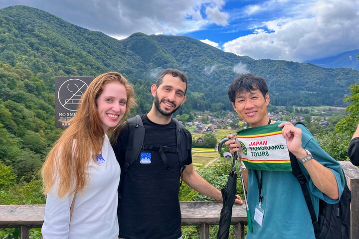 World Heritage Shirakawa-go Perfect Guided Tour from Kanazawa