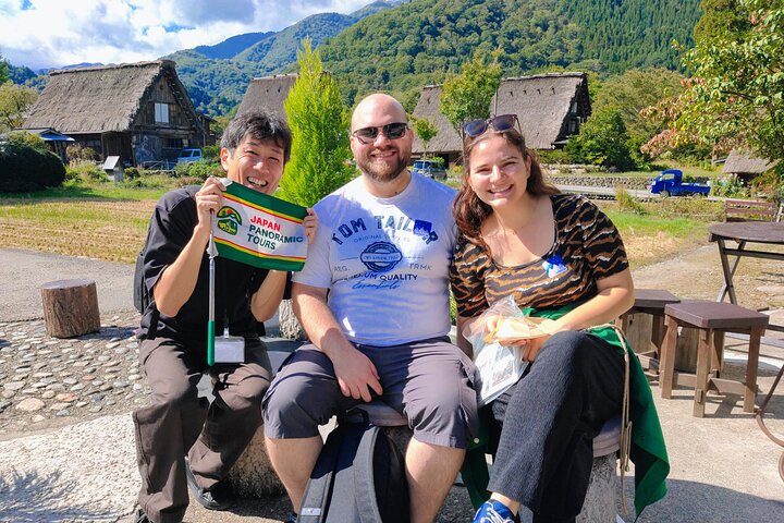 World Heritage Shirakawa-go Perfect Guided Tour from Kanazawa