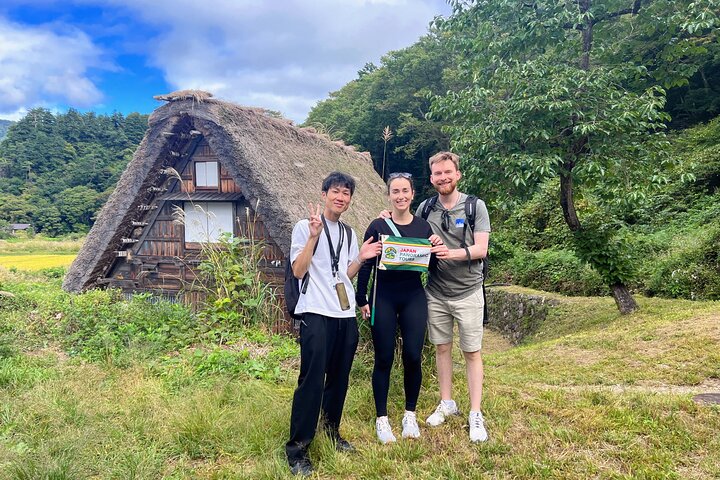 World Heritage Shirakawa-go Perfect Guided Tour from Kanazawa