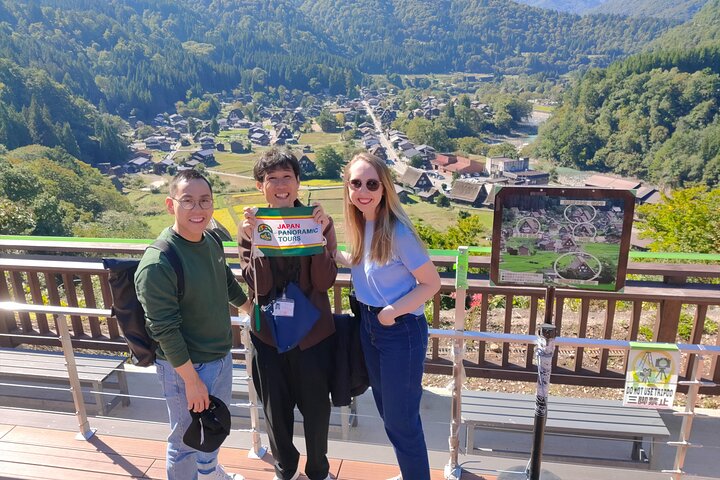 World Heritage Shirakawa-go Perfect Guided Tour from Kanazawa