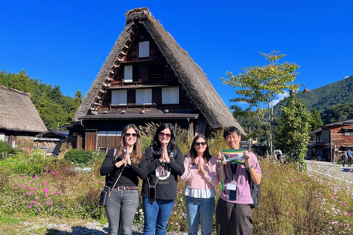 World Heritage Shirakawa-go Perfect Guided Tour from Kanazawa