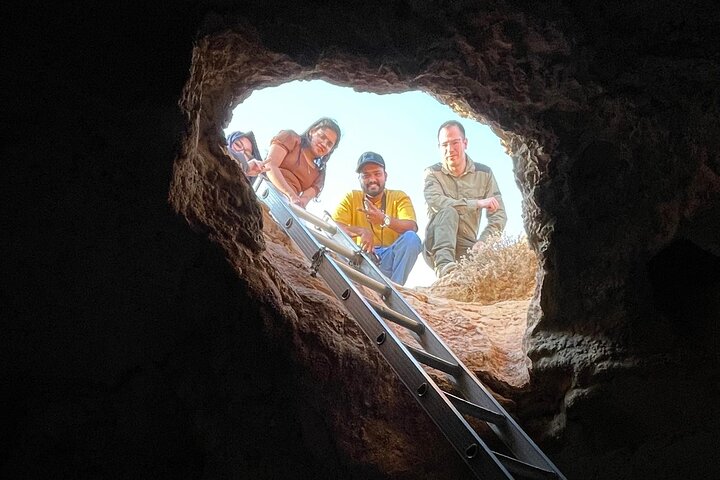 Edge of the World Riyadh Tour with Camel Ride, Bat Cave & Dinner