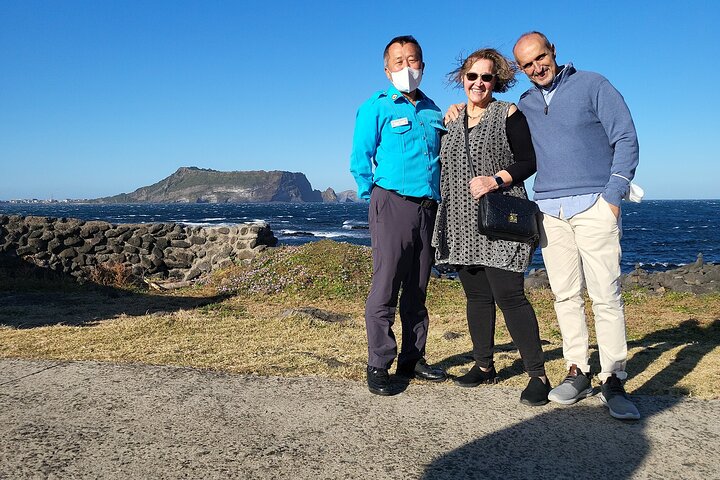 Private Half Day tour Manjanggul Lava tube in Jeju island
