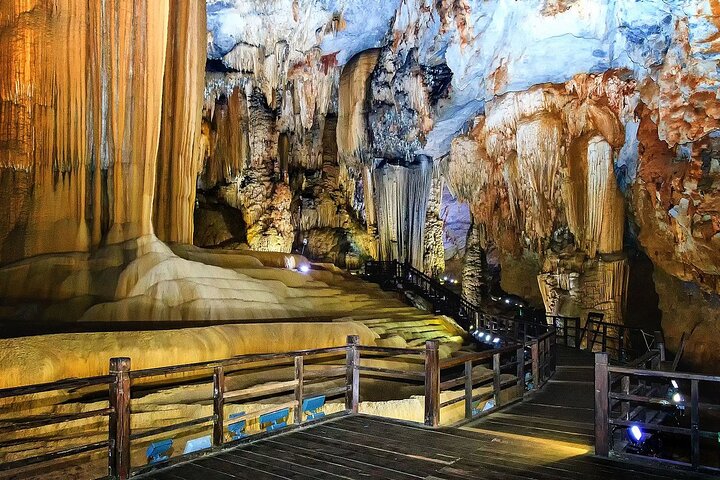 Paradise Cave - Phong Nha Cave 1 day tour in National Park