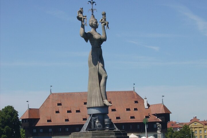 Konstanz Public guided tour with wine tasting