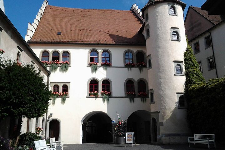 Konstanz Public guided tour with wine tasting