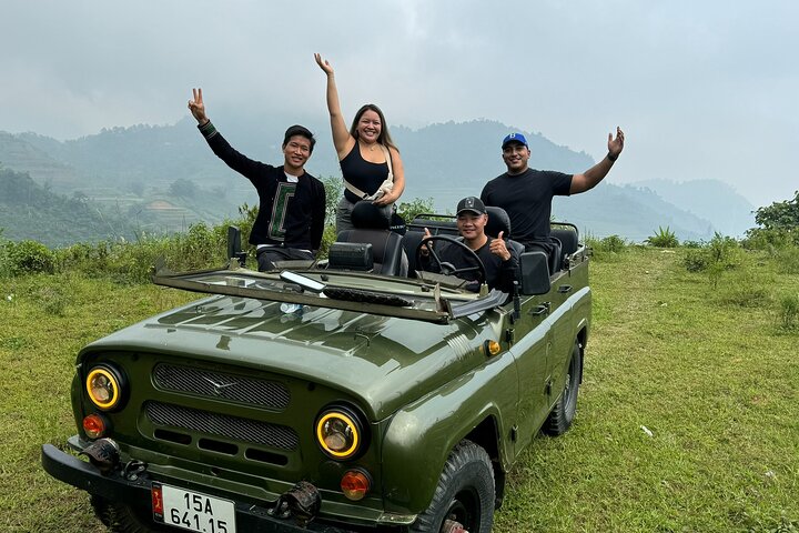 A Glimpse Of Sapa Jeep Tour Off the Beaten Path 4,5 Hours