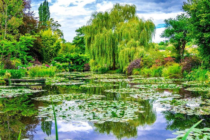 Private Half-Day Tour to Monet's Garden in Paris