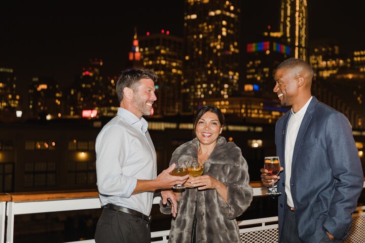 City Cruises New York: Bateaux Premier Dinner Cruise