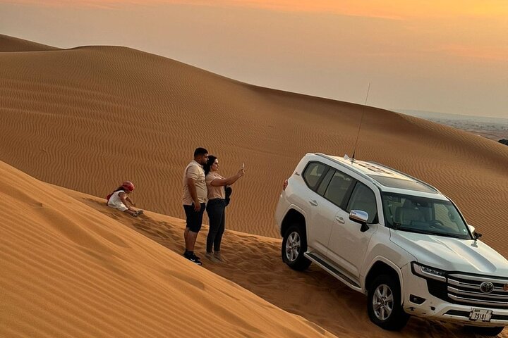 Vip Desert Safari Dubai With BBQ Buffet Dinner